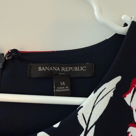 Banana Republic A Line Floral Navy/Red Dress - Picture 3 of 3